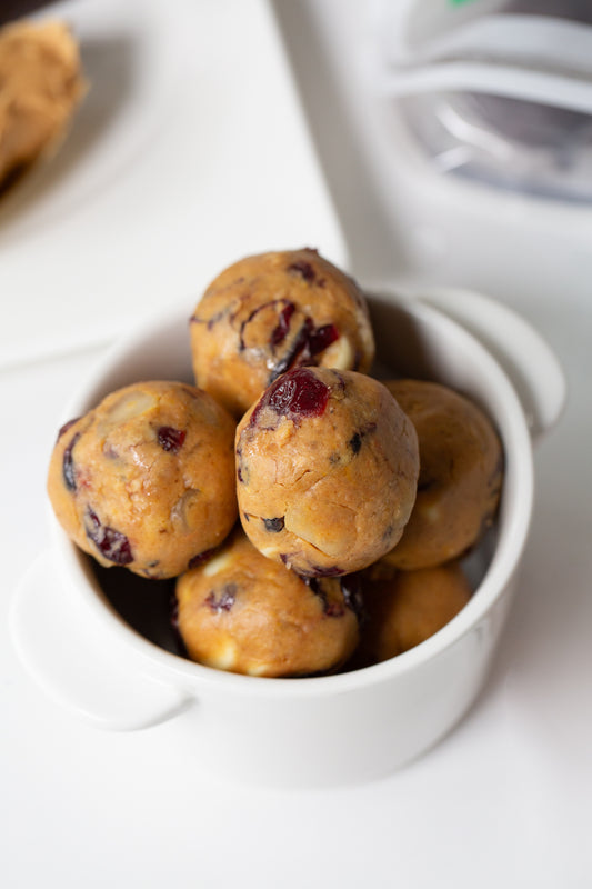 Cranberry, White Chocolate & Macadamia protein balls